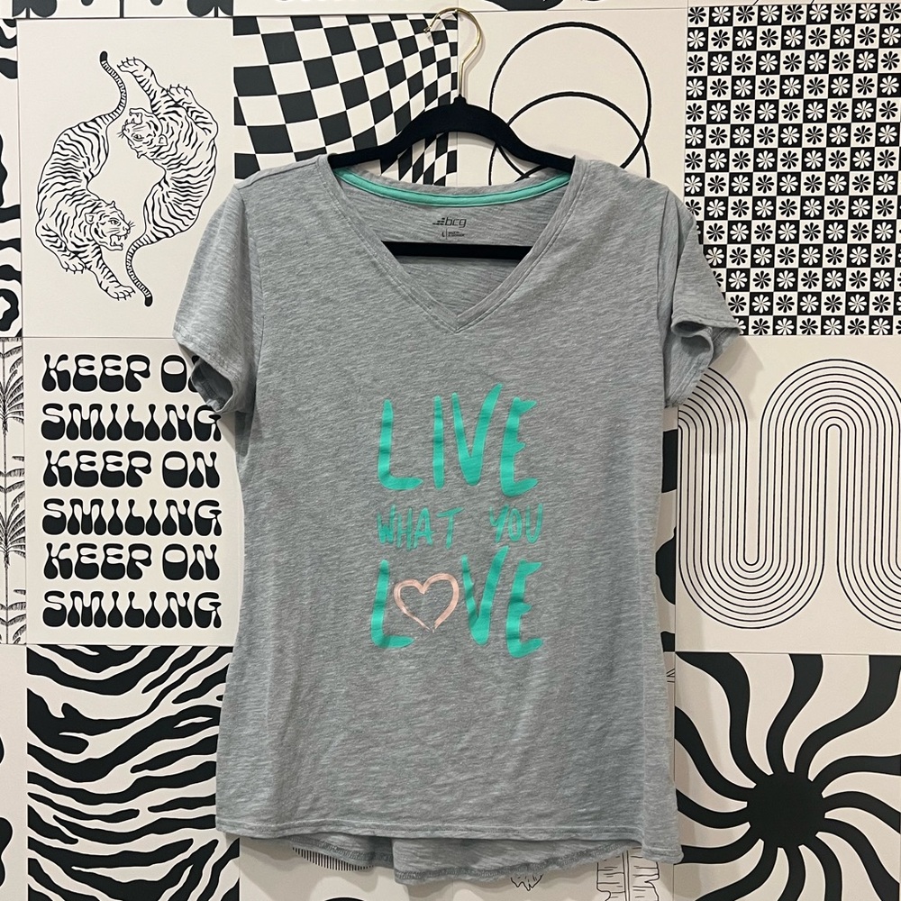 Athletic V-Neck Graphic Top